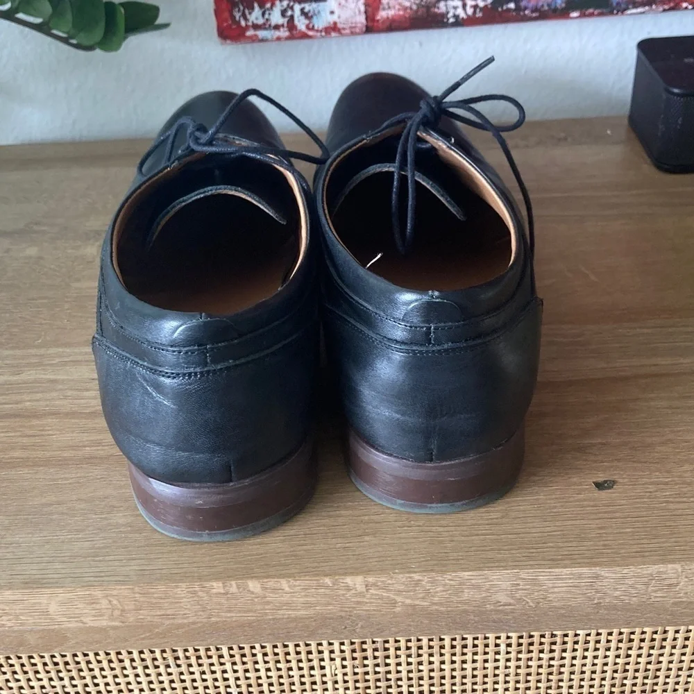 Aldo Classic Black Leather Oxfords